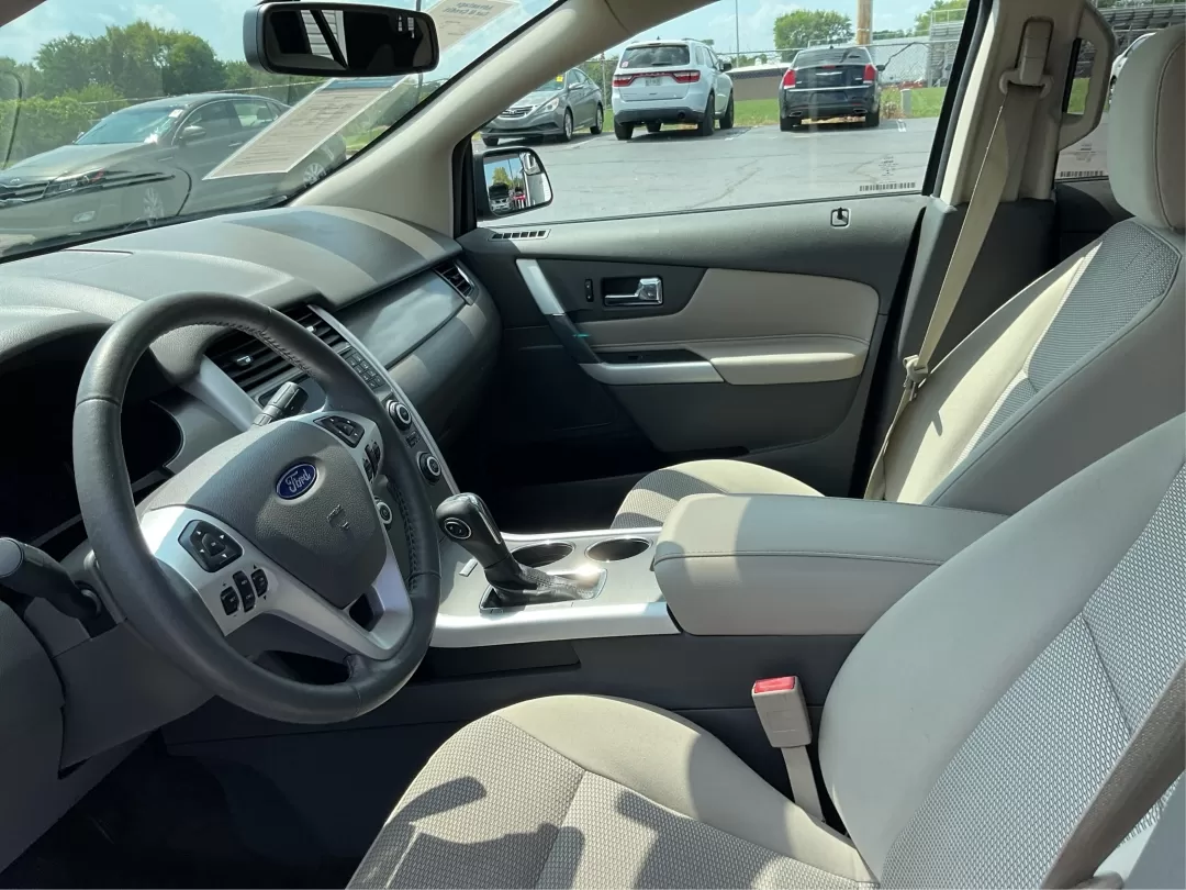 2013 Ford Edge SEL (2FMDK3JC0DB) with an Other engine, located at 4508 South Dixie Dr, Moraine, OH, 45439, (937) 908-9800, 39.689976, -84.218452 - 2013 Ford Edge SEL - Photo#9
