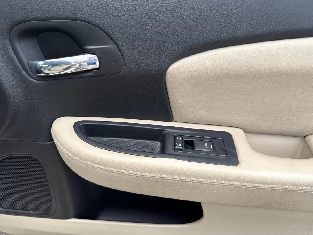2011 Chrysler 200 Limited (1C3BC2FB0BN) with an Other engine, located at 1951 S Dayton Lakeview Rd., New Carlisle, OH, 45344, (937) 908-9800, 39.890999, -84.050255 - Photo#20