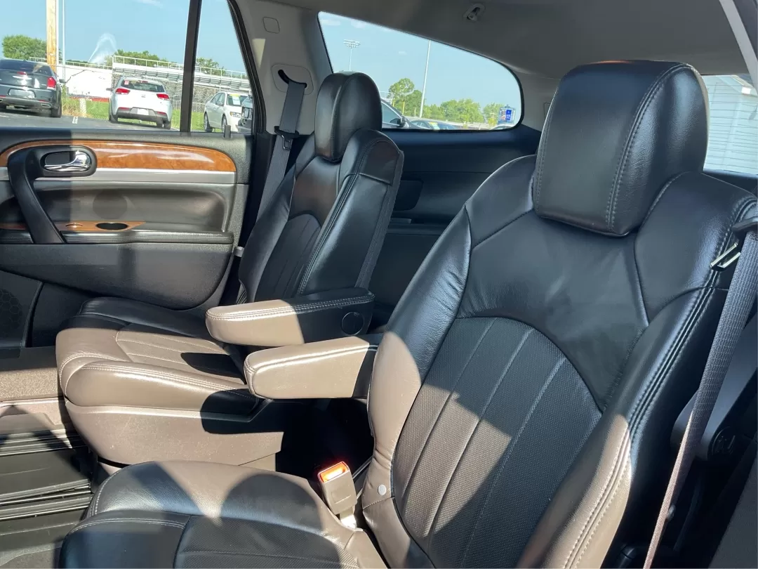 2010 Buick Enclave 2XL (5GALVCED3AJ) with an 3.6L V-6 gasoline direct injection engine, located at 4508 South Dixie Dr, Moraine, OH, 45439, (937) 908-9800, 39.689976, -84.218452 - Third Row - Photo#10