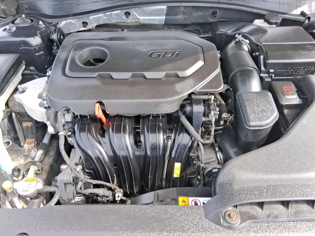 2016 Kia Optima LX (5XXGT4L36GG) with an Theta II 2.4L I-4 gasoline direct injection engine, located at 1951 S Dayton Lakeview Rd., New Carlisle, OH, 45344, (937) 908-9800, 39.890999, -84.050255 - Photo#11