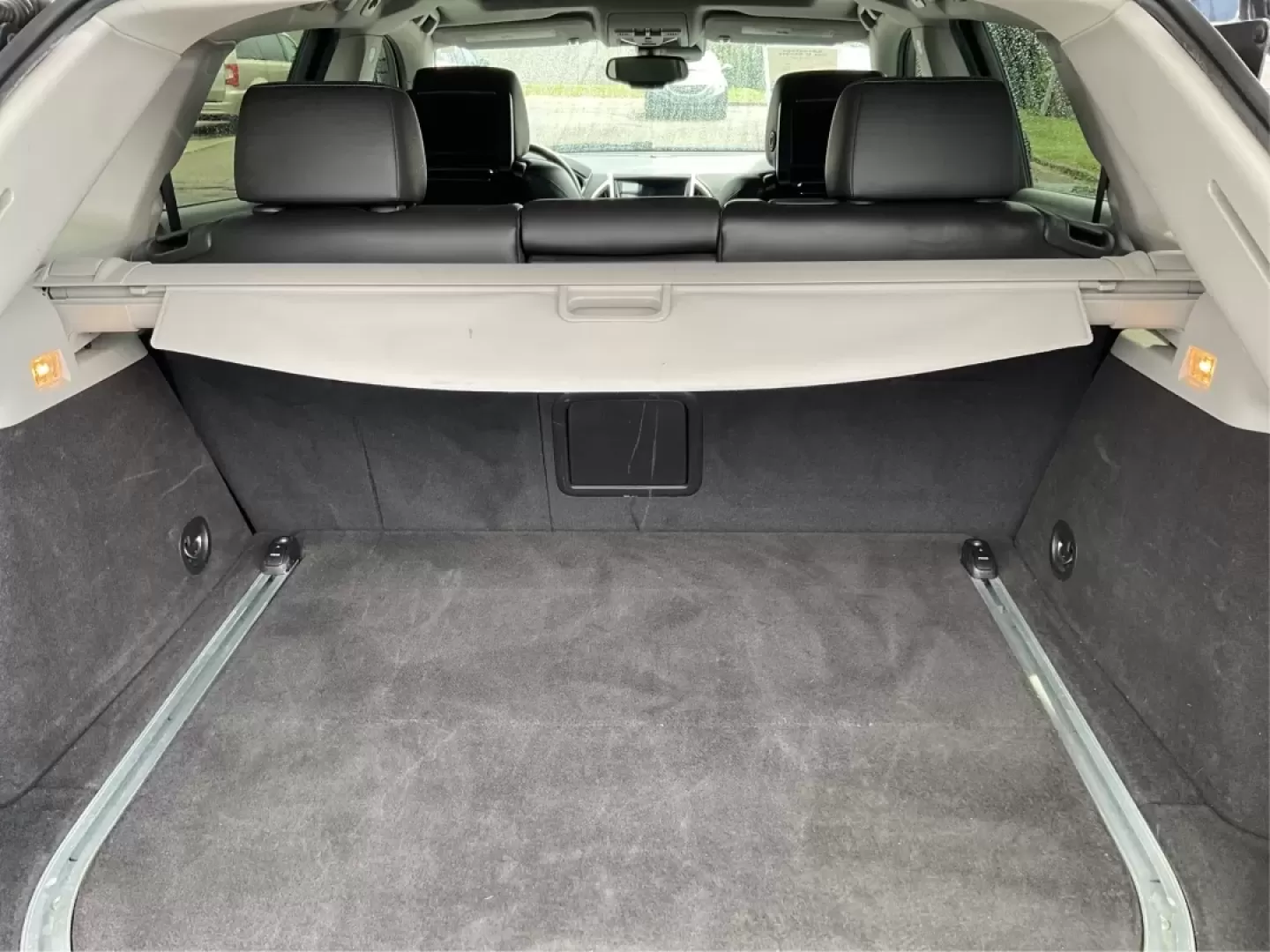 2013 Cadillac SRX Premium Collection (3GYFNJE34DS) with an 3.6L V-6 gasoline direct injection engine, located at 401 Woodman Dr, Riverside, OH, 45431, (937) 908-9800, 39.760899, -84.123421 - Photo#12