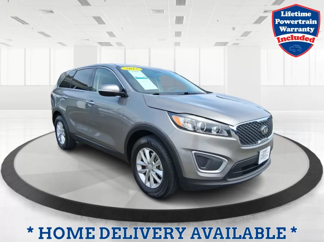 2017 Kia Sorento 2.4L L (5XYPG4A32HG) with an 2.4L I-4 gasoline direct injection engine, located at 1230 East Main St, Xenia, OH, 45385, (937) 908-9800, 39.688026, -83.910172 - Photo#0