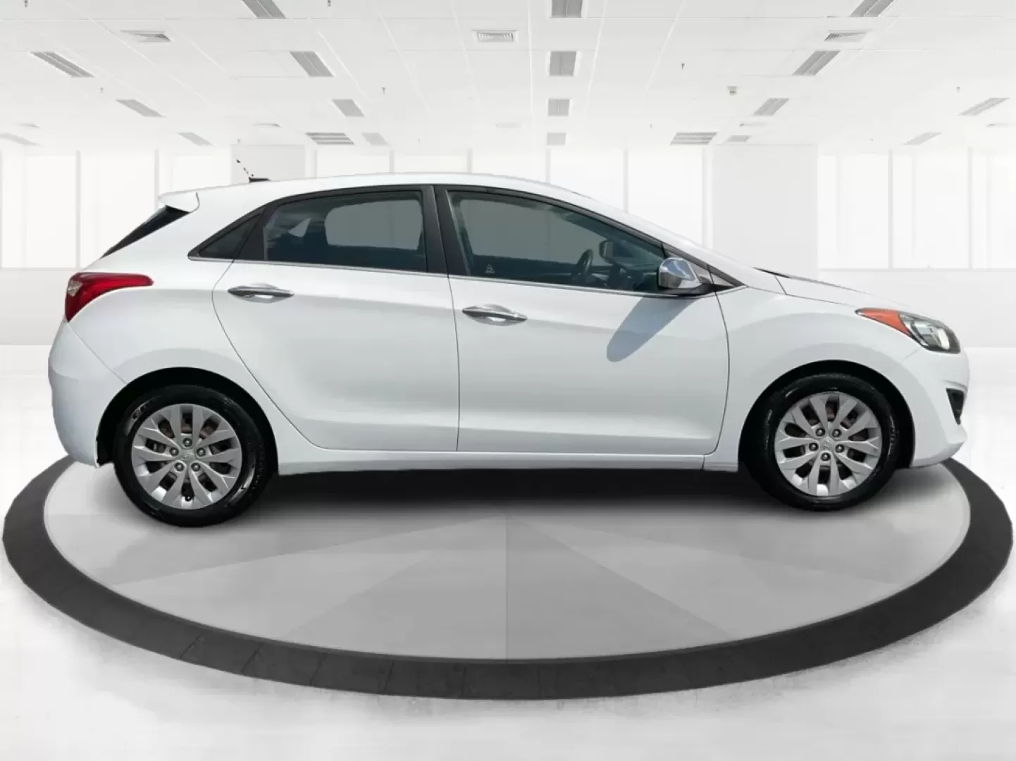 2017 Hyundai Elantra GT Base (KMHD35LH2HU) with an Other engine, located at 8750 N County Rd 25A, Piqua, OH, 45356, (937) 908-9800, 40.164391, -84.232513 - **Discover the Perfect Commuter or Family Vehicle at Advantage Car and Credit - Piqua**<br /> <br /> Are you searching for a reliable vehicle that caters to your daily commute or weekend family adventures? Look no further than this 2017 Hyundai Elantra GT, now available for purchase at Advantage Car - Photo#1