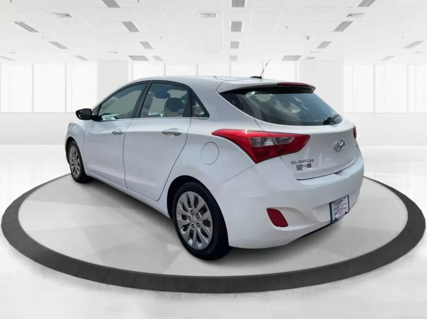 2017 Hyundai Elantra GT Base (KMHD35LH2HU) with an Other engine, located at 8750 N County Rd 25A, Piqua, OH, 45356, (937) 908-9800, 40.164391, -84.232513 - **Discover the Perfect Commuter or Family Vehicle at Advantage Car and Credit - Piqua**<br /> <br /> Are you searching for a reliable vehicle that caters to your daily commute or weekend family adventures? Look no further than this 2017 Hyundai Elantra GT, now available for purchase at Advantage Car - Photo#4