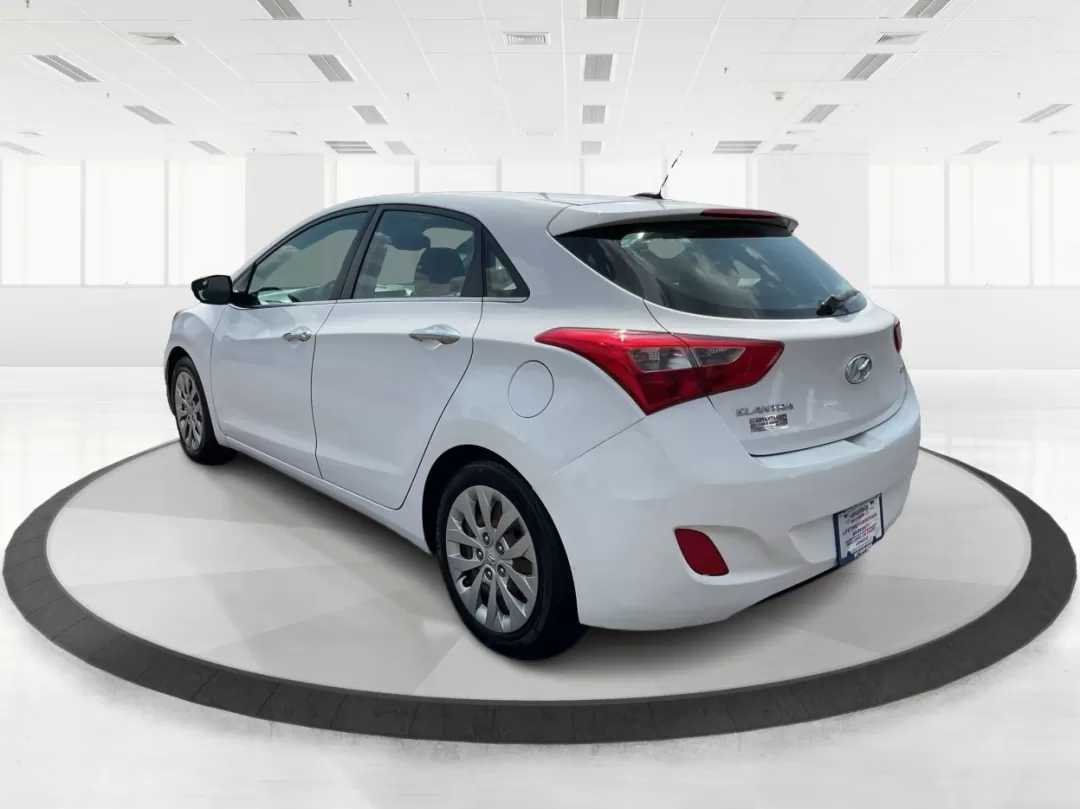 2017 Hyundai Elantra GT Base (KMHD35LH2HU) with an Other engine, located at 8750 N County Rd 25A, Piqua, OH, 45356, (937) 908-9800, 40.164391, -84.232513 - Photo#4