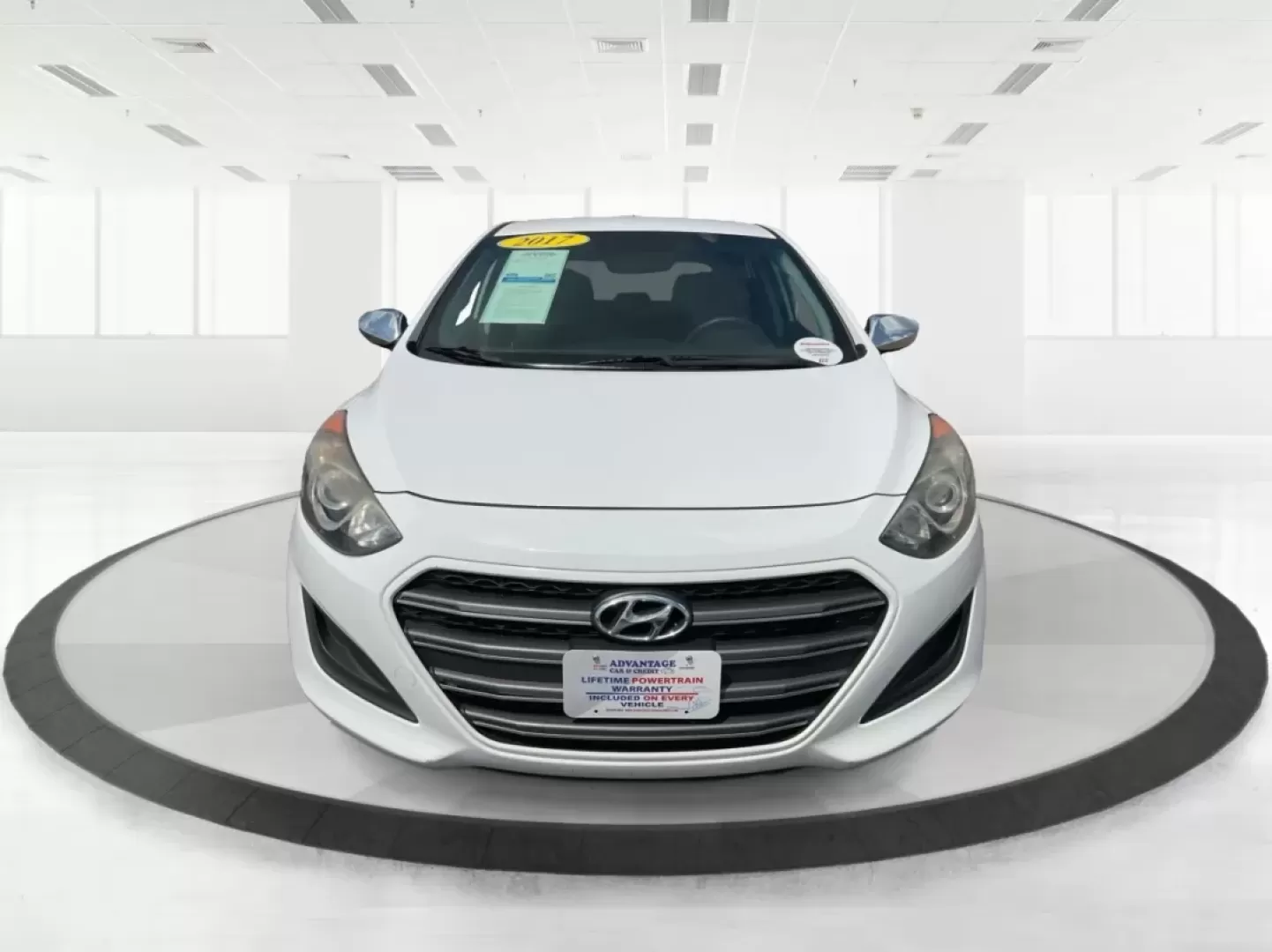 2017 Hyundai Elantra GT Base (KMHD35LH2HU) with an Other engine, located at 8750 N County Rd 25A, Piqua, OH, 45356, (937) 908-9800, 40.164391, -84.232513 - **Discover the Perfect Commuter or Family Vehicle at Advantage Car and Credit - Piqua**<br /> <br /> Are you searching for a reliable vehicle that caters to your daily commute or weekend family adventures? Look no further than this 2017 Hyundai Elantra GT, now available for purchase at Advantage Car - Photo#7