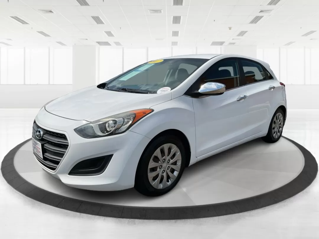 2017 Hyundai Elantra GT Base (KMHD35LH2HU) with an Other engine, located at 8750 N County Rd 25A, Piqua, OH, 45356, (937) 908-9800, 40.164391, -84.232513 - Photo#8