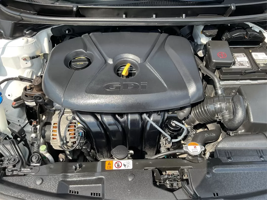 2017 Hyundai Elantra GT Base (KMHD35LH2HU) with an Other engine, located at 8750 N County Rd 25A, Piqua, OH, 45356, (937) 908-9800, 40.164391, -84.232513 - Photo#11