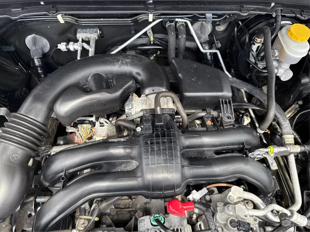 2013 Subaru Outback 2.5i (4S4BRBAC8D3) with an 2.5L H-4 DOHC engine, located at 1951 S Dayton Lakeview Rd., New Carlisle, OH, 45344, (937) 908-9800, 39.890999, -84.050255 - Experience life to the fullest with the 2013 Subaru Outback 2.5i, a versatile vehicle that adapts seamlessly to your lifestyle. Whether you're a growing family seeking reliability for weekend adventures or a commuter navigating the bustling streets of New Carlisle, this Outback is engineered to elev - Photo#11