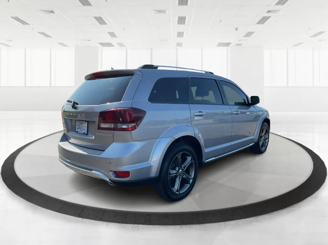 2016 Dodge Journey Crossroad Plus (3C4PDDGG2GT) with an Pentastar 3.6L V-6 DOHC engine, located at 1099 N County Rd 25A , Troy, OH, 45373, (937) 908-9800, 40.057079, -84.212883 - Photo#2