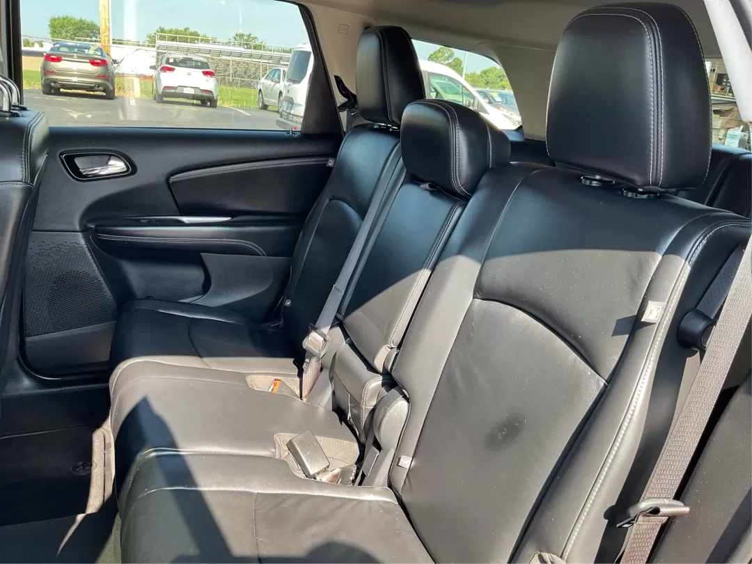 2016 Dodge Journey Crossroad Plus (3C4PDDGG2GT) with an Pentastar 3.6L V-6 DOHC engine, located at 1099 N County Rd 25A , Troy, OH, 45373, (937) 908-9800, 40.057079, -84.212883 - Photo#10