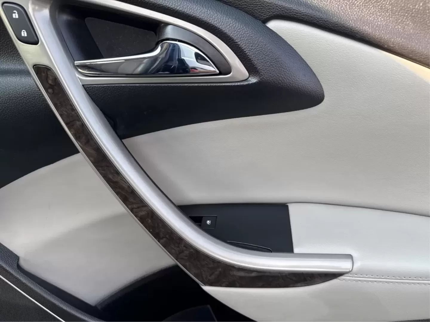 2014 Buick Verano Base (1G4PP5SKXE4) with an Other engine, located at 1184 Kauffman Ave, Fairborn, OH, 45324, (937) 908-9800, 39.807072, -84.030914 - **Experience the Road in Style with the 2014 Buick Verano Perfect for Every Journey!**<br /> <br /> Are you searching for a reliable vehicle that seamlessly blends style, comfort, and performance? Whether you're commuting to work, running errands around Fairborn, or planning a weekend getaway, the - Photo#20