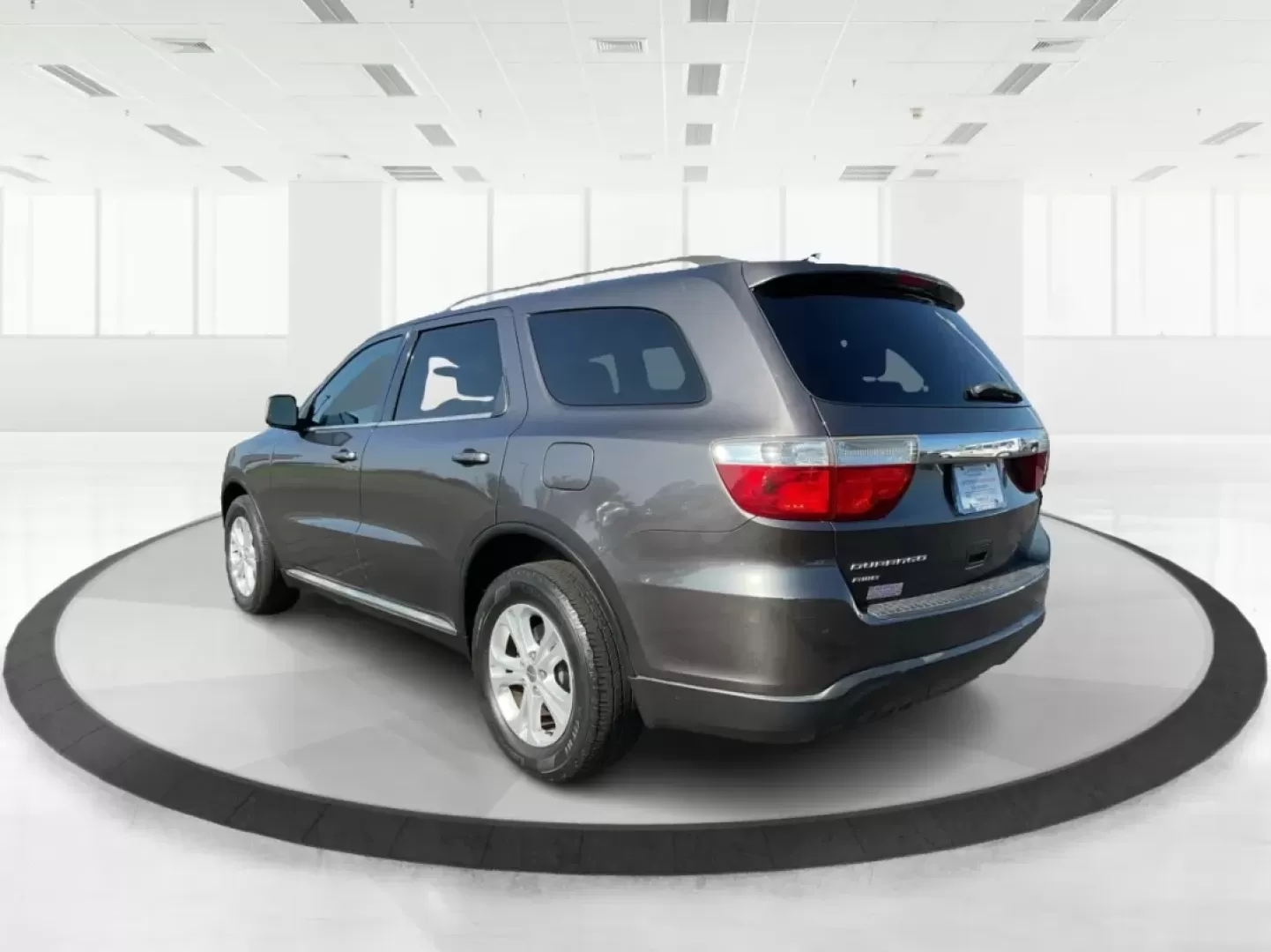 2013 Dodge Durango SXT (1C4RDJAG7DC) with an 3.6L V-6 DOHC engine, located at 8750 N County Rd 25A, Piqua, OH, 45356, (937) 908-9800, 40.164391, -84.232513 - Photo#4