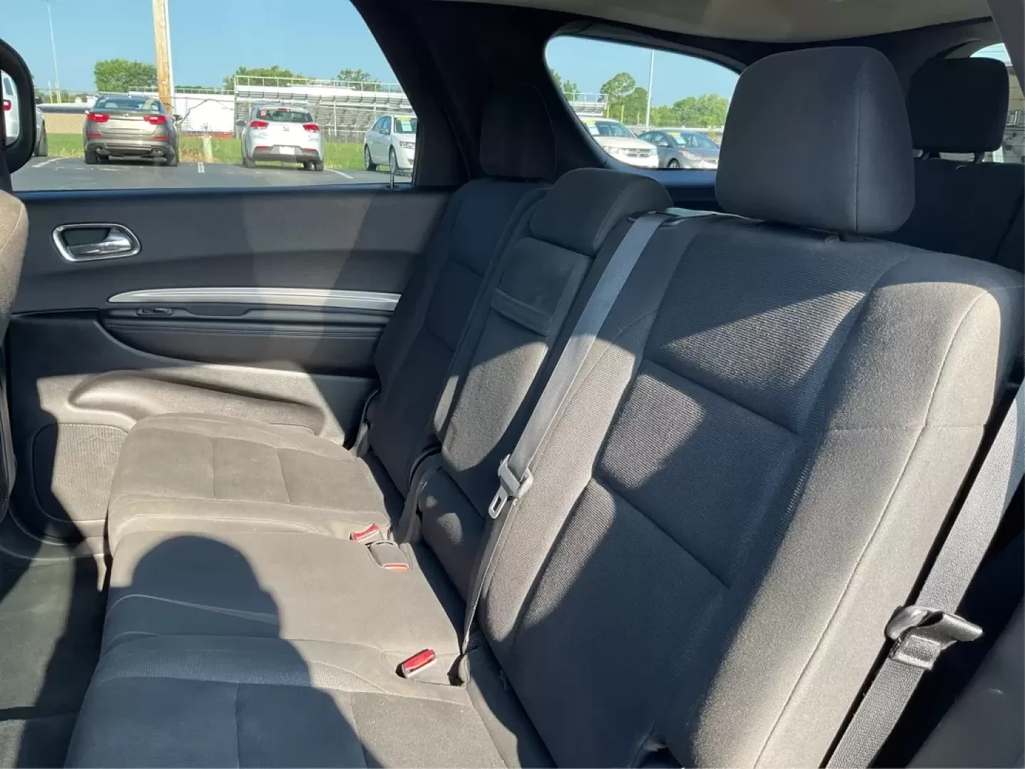 2013 Dodge Durango SXT (1C4RDJAG7DC) with an 3.6L V-6 DOHC engine, located at 8750 N County Rd 25A, Piqua, OH, 45356, (937) 908-9800, 40.164391, -84.232513 - Photo#10