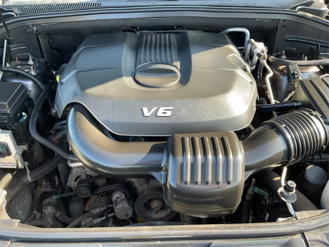 2013 Dodge Durango SXT (1C4RDJAG7DC) with an 3.6L V-6 DOHC engine, located at 1099 N County Rd 25A , Troy, OH, 45373, (937) 908-9800, 40.057079, -84.212883 - Photo#11