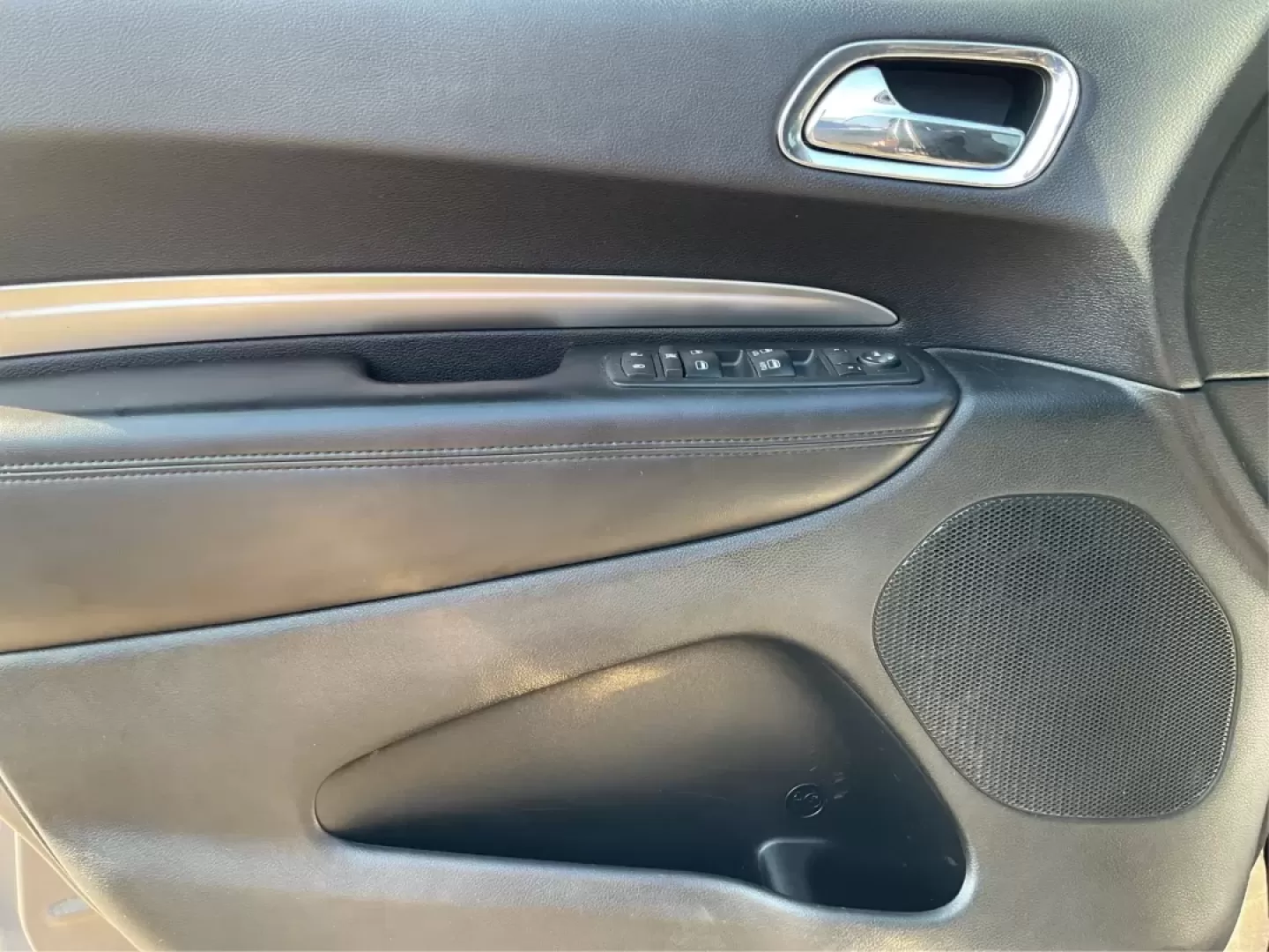 2013 Dodge Durango SXT (1C4RDJAG7DC) with an 3.6L V-6 DOHC engine, located at 8750 N County Rd 25A, Piqua, OH, 45356, (937) 908-9800, 40.164391, -84.232513 - Photo#19