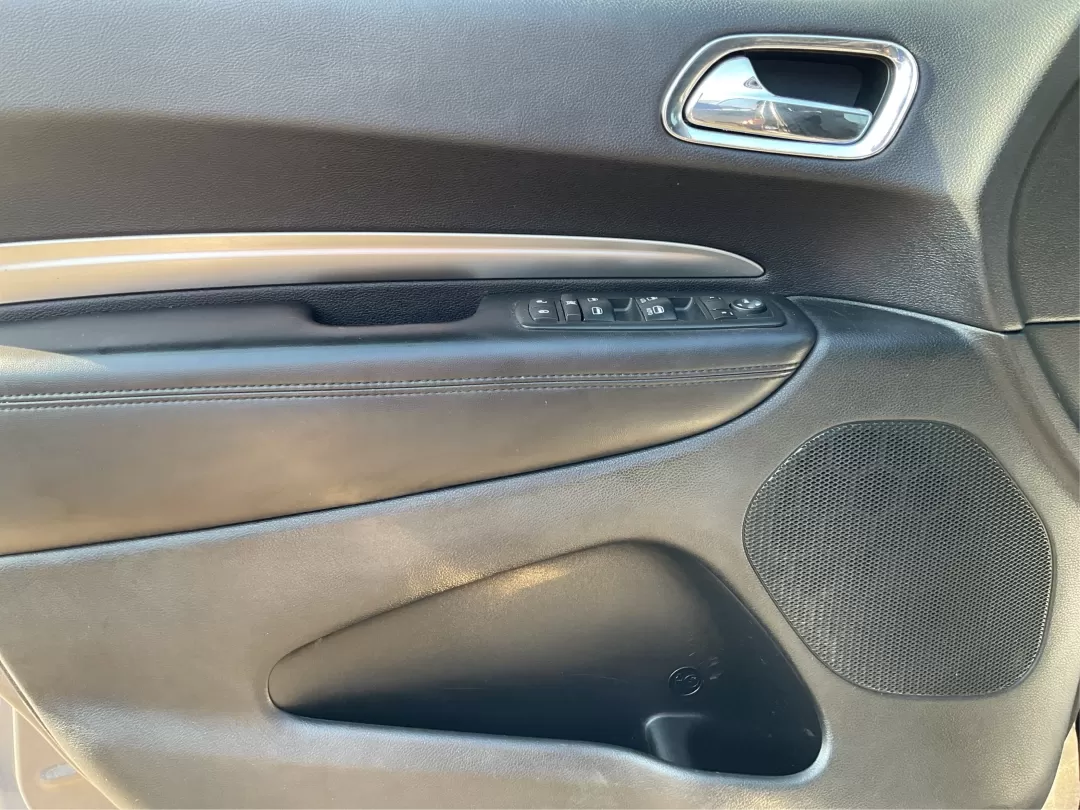 2013 Dodge Durango SXT (1C4RDJAG7DC) with an 3.6L V-6 DOHC engine, located at 1099 N County Rd 25A , Troy, OH, 45373, (937) 908-9800, 40.057079, -84.212883 - Photo#19