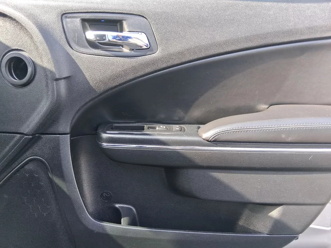 2014 Dodge Charger SE (2C3CDXBG0EH) with an 3.6L V-6 DOHC engine, located at 1951 S Dayton Lakeview Rd., New Carlisle, OH, 45344, (937) 908-9800, 39.890999, -84.050255 - Photo#20