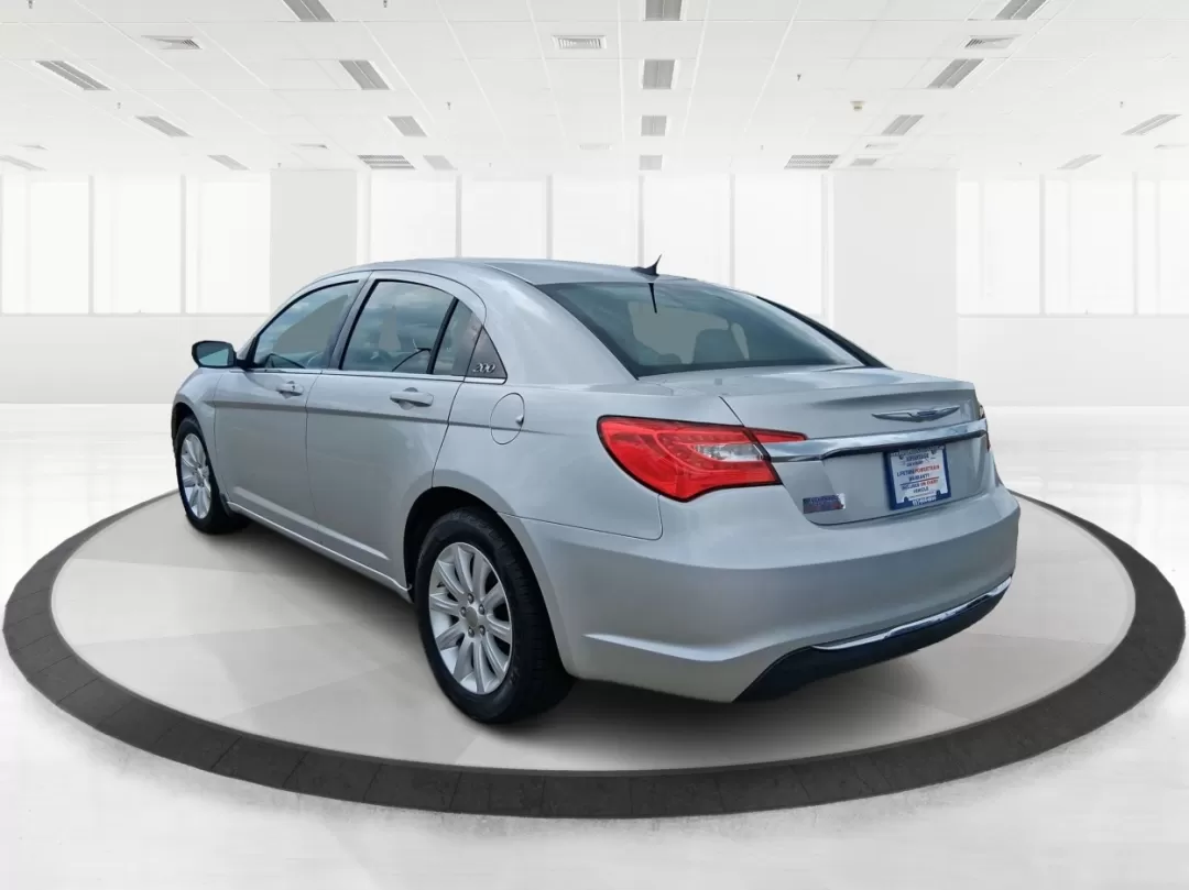2012 Chrysler 200 Touring (1C3CCBBB9CN) with an Other engine, located at 1951 S Dayton Lakeview Rd., New Carlisle, OH, 45344, (937) 908-9800, 39.890999, -84.050255 - Photo#4