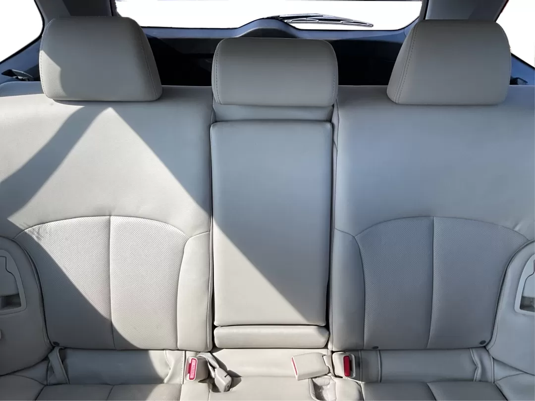 2013 Subaru Outback 2.5i Limited (4S4BRBKC0D3) with an 2.5L H-4 DOHC engine, located at 1230 East Main St, Xenia, OH, 45385, (937) 908-9800, 39.688026, -83.910172 - **Adventure Awaits with This 2013 Subaru Outback! Perfect for Weekend Getaways and Daily Commutes**<br /> <br /> Looking for a versatile vehicle that can handle everything from family road trips to daily commutes? Look no further than this 2013 Subaru Outback 2.5i Limited, now available at Advantage - Photo#13