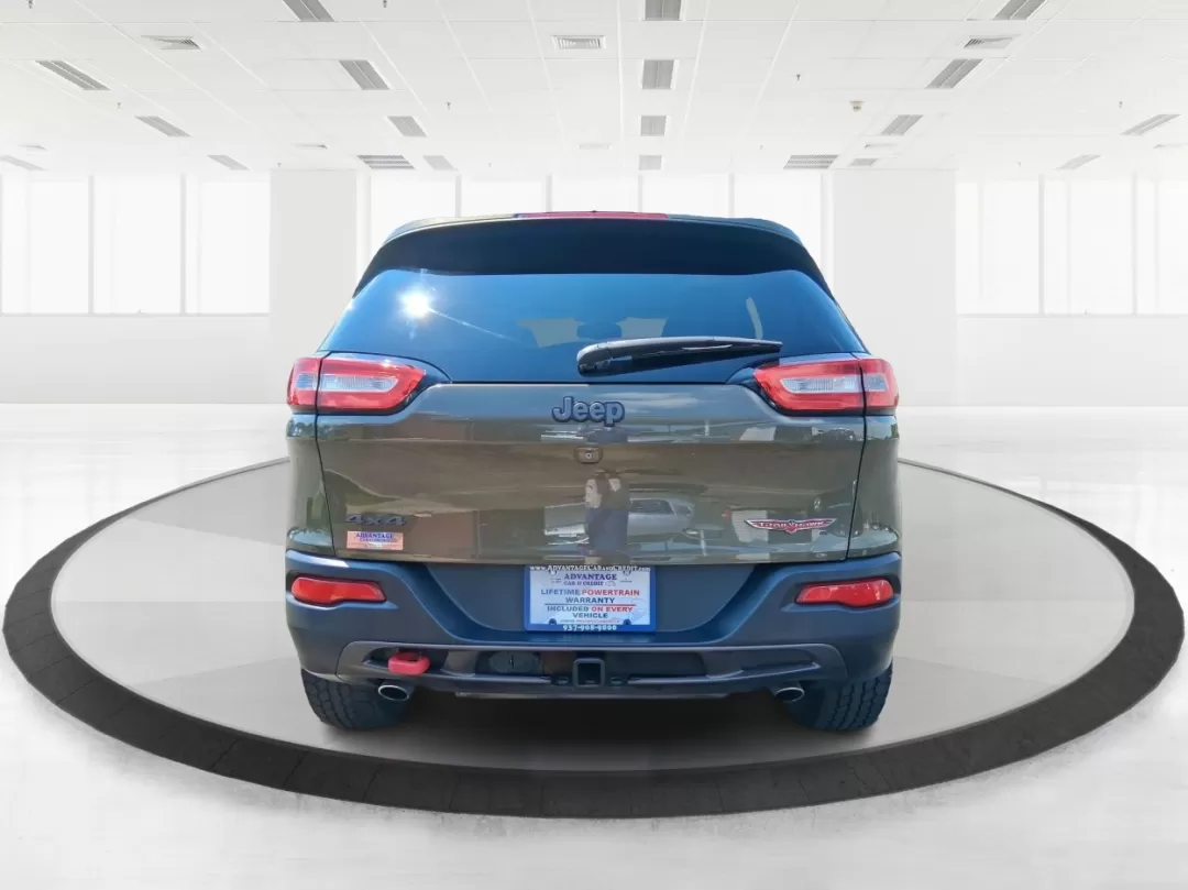 2015 Jeep Cherokee Trailhawk (1C4PJMBS8FW) with an Other engine, located at 8750 N County Rd 25A, Piqua, OH, 45356, (937) 908-9800, 40.164391, -84.232513 - Photo#3