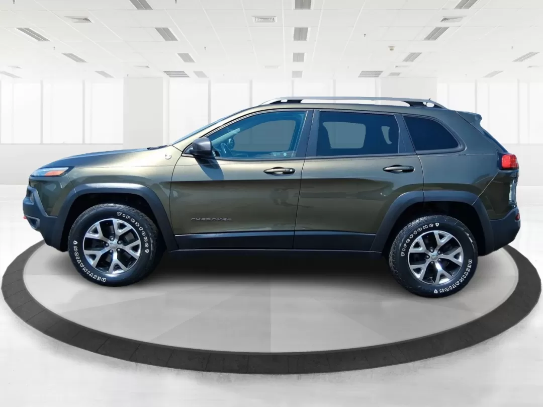 2015 Jeep Cherokee Trailhawk (1C4PJMBS8FW) with an Other engine, located at 8750 N County Rd 25A, Piqua, OH, 45356, (937) 908-9800, 40.164391, -84.232513 - Photo#5