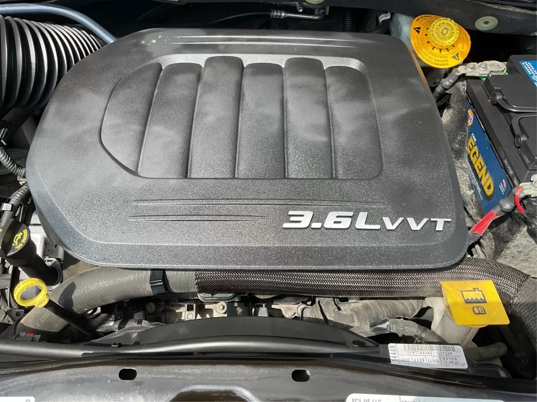 2016 Chrysler Town and Country Touring (2C4RC1BGXGR) with an Pentastar 3.6L V-6 DOHC engine, located at 1230 East Main St, Xenia, OH, 45385, (937) 908-9800, 39.688026, -83.910172 - **Discover Your Next Adventure with the 2016 Chrysler Town and Country Touring at Advantage Car and Credit Xenia!**<br /> <br /> If you're a growing family in Xenia, OH, seeking the perfect blend of comfort, space, and modern conveniences, look no further than the 2016 Chrysler Town and Country - Photo#11