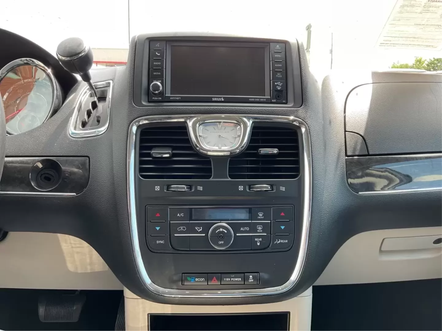 2016 Chrysler Town and Country Touring (2C4RC1BGXGR) with an Pentastar 3.6L V-6 DOHC engine, located at 1230 East Main St, Xenia, OH, 45385, (937) 908-9800, 39.688026, -83.910172 - Photo#13