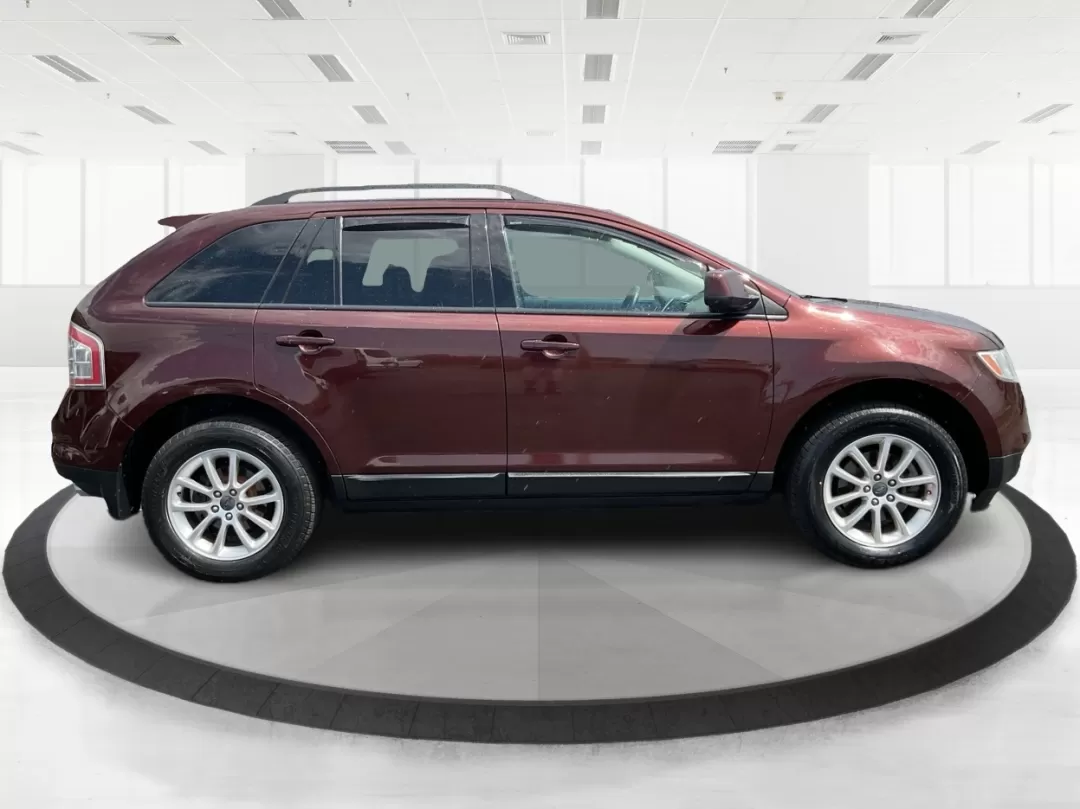 2010 Ford Edge SEL (2FMDK3JC4AB) with an Duratec 3.5L V-6 DOHC engine, located at 1230 East Main St, Xenia, OH, 45385, (937) 908-9800, 39.688026, -83.910172 - Photo#1