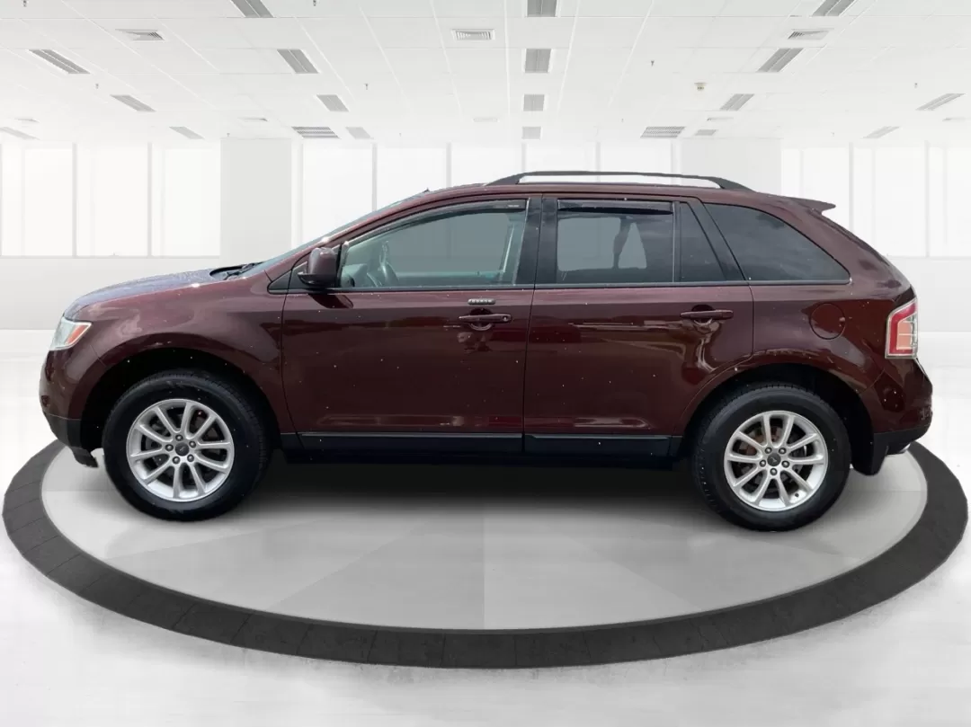 2010 Ford Edge SEL (2FMDK3JC4AB) with an Duratec 3.5L V-6 DOHC engine, located at 1230 East Main St, Xenia, OH, 45385, (937) 908-9800, 39.688026, -83.910172 - Photo#5
