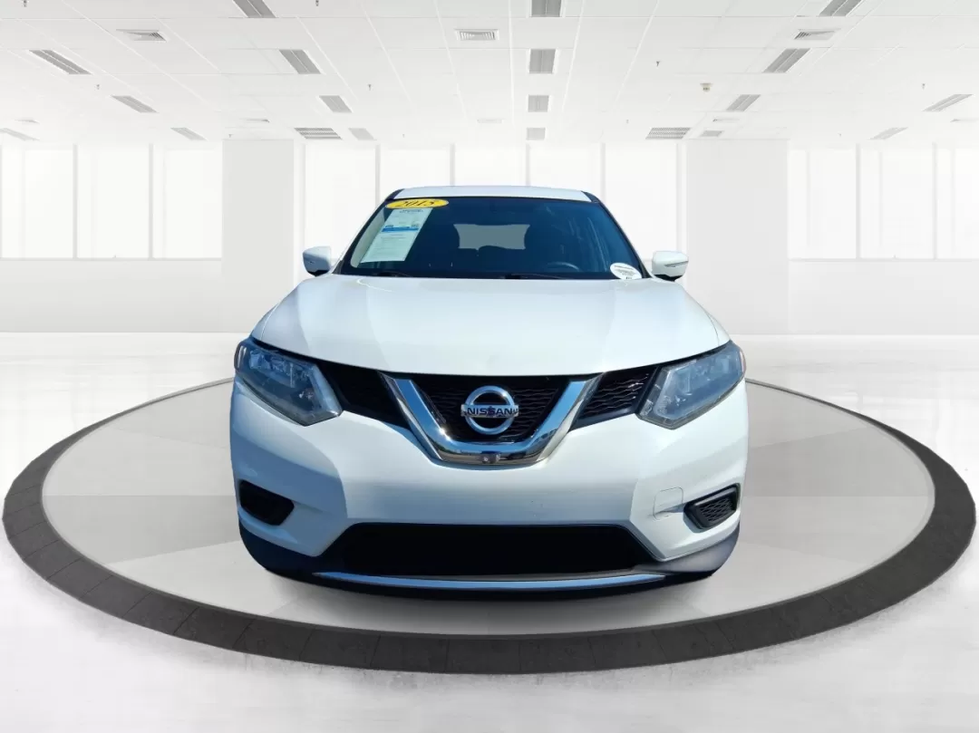 2015 Nissan Rogue S (KNMAT2MV8FP) with an 2.5L I-4 DOHC engine, located at 880 E. National Road, Vandalia, OH, 45377, (937) 908-9800, 39.891918, -84.183594 - **Discover the Ultimate Family SUV: 2015 Nissan Rogue at Advantage Car and Credit in Vandalia, OH!**<br /> <br /> Are you looking for a vehicle that perfectly balances functionality and style for your growing family? The 2015 Nissan Rogue is the ideal choice! With its spacious interior, advanced saf - Photo#7