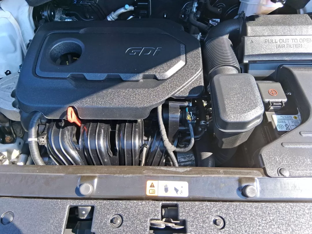 2018 Hyundai Santa Fe 2.4L (5NMZUDLB3JH) with an Theta II 2.4L I-4 gasoline direct injection engine, located at 880 E. National Road, Vandalia, OH, 45377, (937) 908-9800, 39.891918, -84.183594 - Photo#11