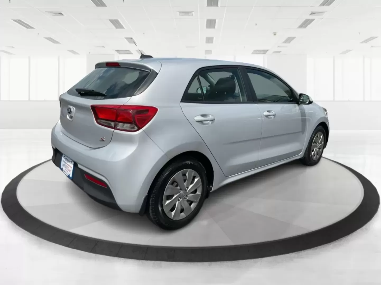 2019 Kia Rio 5-Door S (3KPA25AB6KE) with an Gamma 1.6L I-4 gasoline direct injection engine, located at 1099 N County Rd 25A, Troy, OH, 45373, (937) 908-9800, 40.057079, -84.212883 - Photo#2
