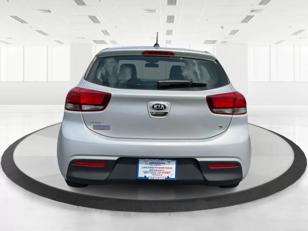 2019 Kia Rio 5-Door S (3KPA25AB6KE) with an Gamma 1.6L I-4 gasoline direct injection engine, located at 1099 N County Rd 25A , Troy, OH, 45373, (937) 908-9800, 40.057079, -84.212883 - Photo#3
