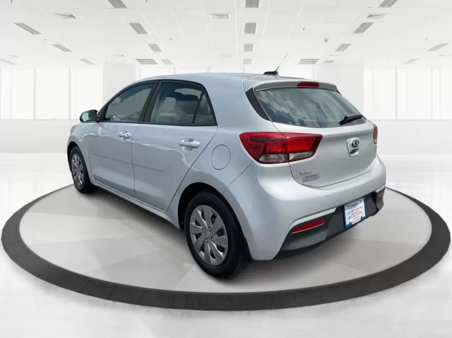 2019 Kia Rio 5-Door S (3KPA25AB6KE) with an Gamma 1.6L I-4 gasoline direct injection engine, located at 1099 N County Rd 25A, Troy, OH, 45373, (937) 908-9800, 40.057079, -84.212883 - Photo#4