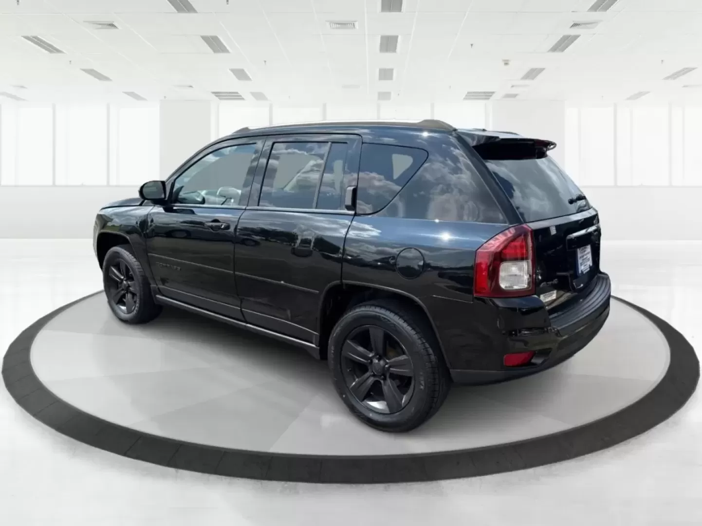 2016 Jeep Compass Sport (1C4NJDBB5GD) with an 2.4L I-4 DOHC engine, located at 1099 N County Rd 25A, Troy, OH, 45373, (937) 908-9800, 40.057079, -84.212883 - **Adventure Awaits with this 2016 Jeep Compass Sport Perfect for Weekend Getaways!**<br /> <br /> Are you looking for a vehicle that combines style, functionality, and reliability for your next adventure? Look no further than this 2016 Jeep Compass Sport, available now at Advantage Car and Credit i - Photo#4