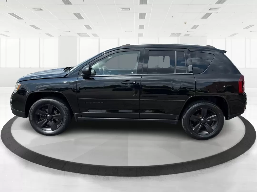 2016 Jeep Compass Sport (1C4NJDBB5GD) with an 2.4L I-4 DOHC engine, located at 1099 N County Rd 25A , Troy, OH, 45373, (937) 908-9800, 40.057079, -84.212883 - Photo#5
