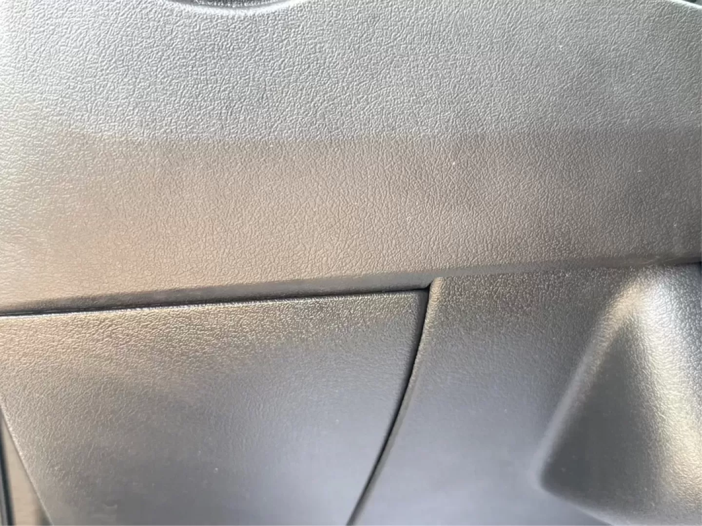 2016 Jeep Compass Sport (1C4NJDBB5GD) with an 2.4L I-4 DOHC engine, located at 1099 N County Rd 25A, Troy, OH, 45373, (937) 908-9800, 40.057079, -84.212883 - **Adventure Awaits with this 2016 Jeep Compass Sport Perfect for Weekend Getaways!**<br /> <br /> Are you looking for a vehicle that combines style, functionality, and reliability for your next adventure? Look no further than this 2016 Jeep Compass Sport, available now at Advantage Car and Credit i - Photo#17