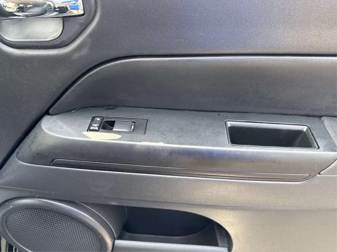 2016 Jeep Compass Sport (1C4NJDBB5GD) with an 2.4L I-4 DOHC engine, located at 1099 N County Rd 25A , Troy, OH, 45373, (937) 908-9800, 40.057079, -84.212883 - Photo#20