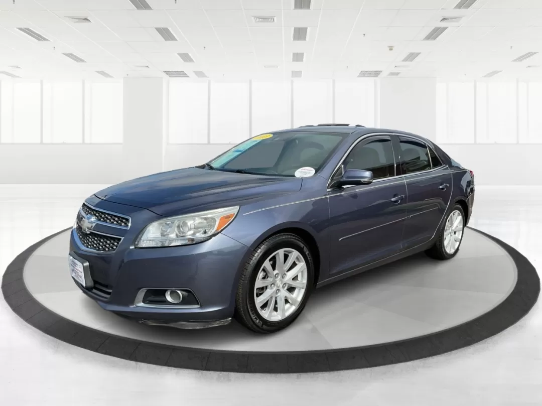 2013 Chevrolet Malibu 2LT (1G11E5SA7DF) with an ECOTEC 2.5L I-4 gasoline direct injection engine, located at 4508 South Dixie Dr, Moraine, OH, 45439, (937) 908-9800, 39.689976, -84.218452 - Photo#8