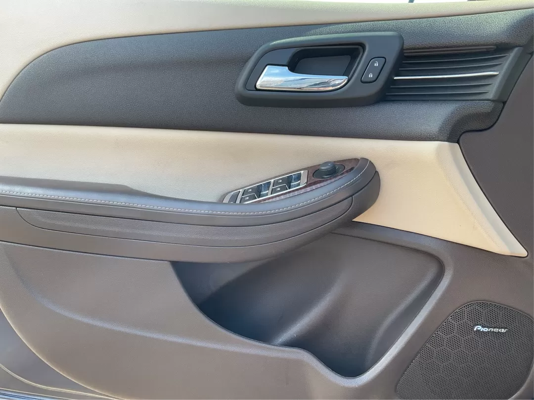 2013 Chevrolet Malibu 2LT (1G11E5SA7DF) with an ECOTEC 2.5L I-4 gasoline direct injection engine, located at 4508 South Dixie Dr, Moraine, OH, 45439, (937) 908-9800, 39.689976, -84.218452 - Photo#19