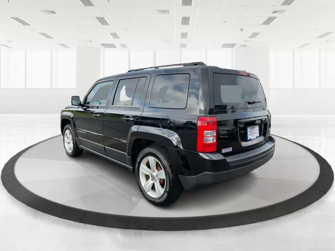 2014 Jeep Patriot Latitude (1C4NJPFA4ED) with an Other engine, located at 4508 South Dixie Dr, Moraine, OH, 45439, (937) 908-9800, 39.689976, -84.218452 - Photo#4