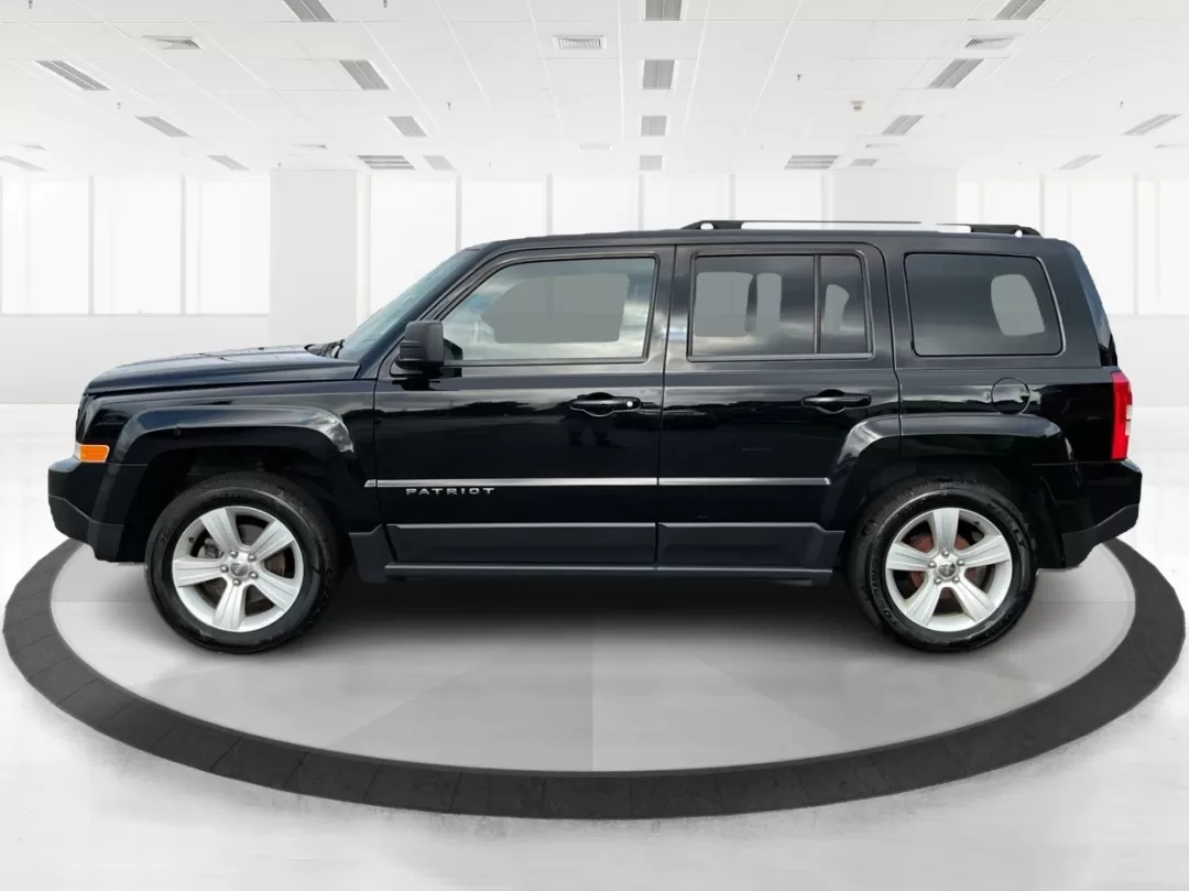 2014 Jeep Patriot Latitude (1C4NJPFA4ED) with an Other engine, located at 4508 South Dixie Dr, Moraine, OH, 45439, (937) 908-9800, 39.689976, -84.218452 - Photo#5