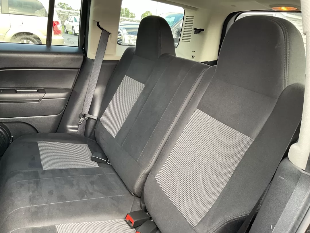 2014 Jeep Patriot Latitude (1C4NJPFA4ED) with an Other engine, located at 4508 South Dixie Dr, Moraine, OH, 45439, (937) 908-9800, 39.689976, -84.218452 - Photo#10
