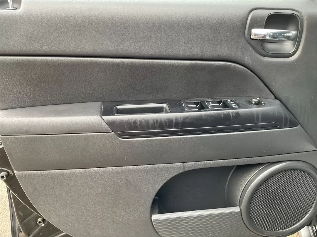 2014 Jeep Patriot Latitude (1C4NJPFA4ED) with an Other engine, located at 4508 South Dixie Dr, Moraine, OH, 45439, (937) 908-9800, 39.689976, -84.218452 - Photo#16