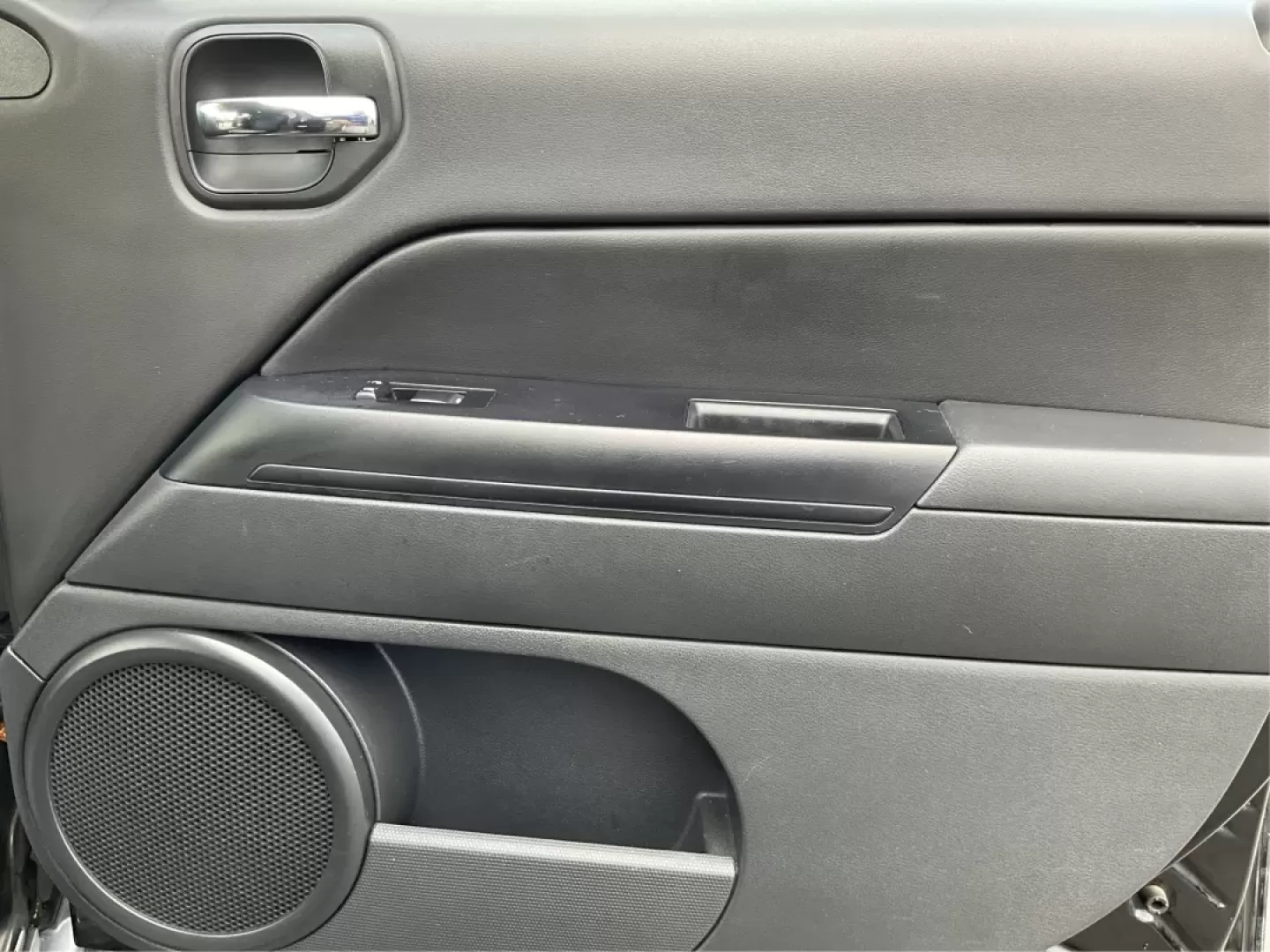 2014 Jeep Patriot Latitude (1C4NJPFA4ED) with an Other engine, located at 4508 South Dixie Dr, Moraine, OH, 45439, (937) 908-9800, 39.689976, -84.218452 - Photo#17