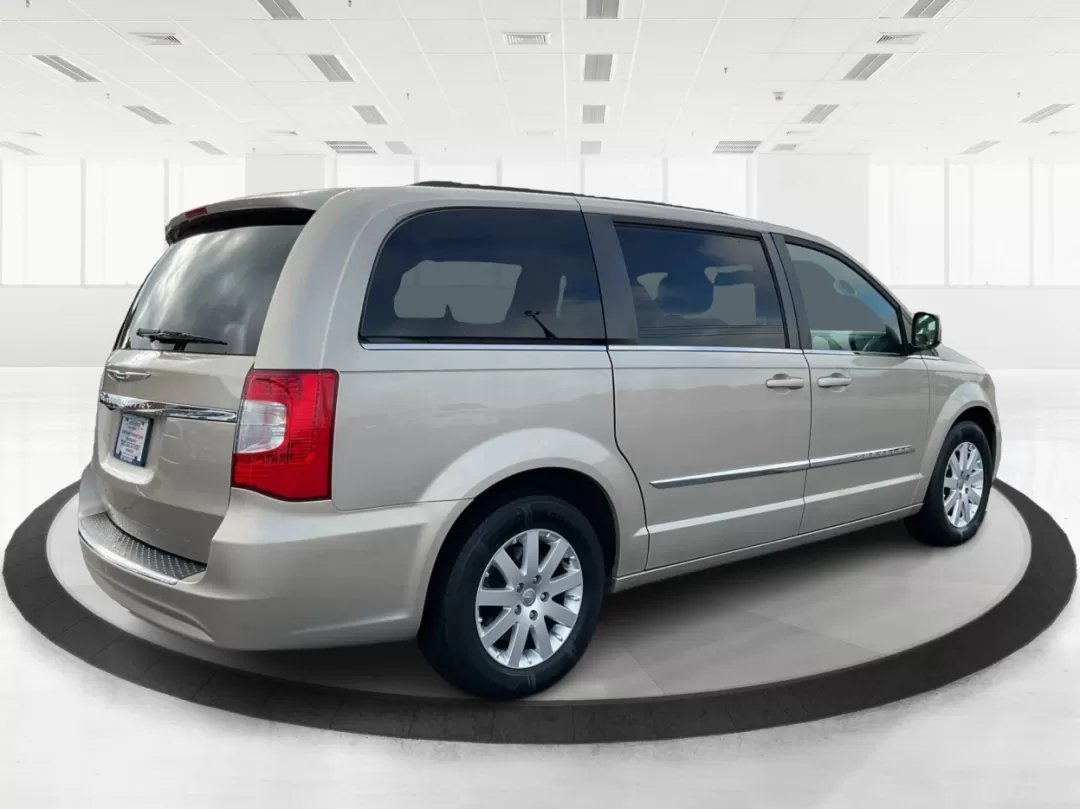 2016 Chrysler Town and Country PV (2C4RC1BG4GR) with an Other engine, located at 8750 N County Rd 25A, Piqua, OH, 45356, (937) 908-9800, 40.164391, -84.232513 - **Elevate Your Family Adventures with the 2016 Chrysler Town and Country at Advantage Car and Credit - Piqua!**<br /> <br /> Are you looking for the perfect vehicle to accommodate your growing family or enhance your daily commute? Look no further than the 2016 Chrysler Town and Country, availabl - Photo#2