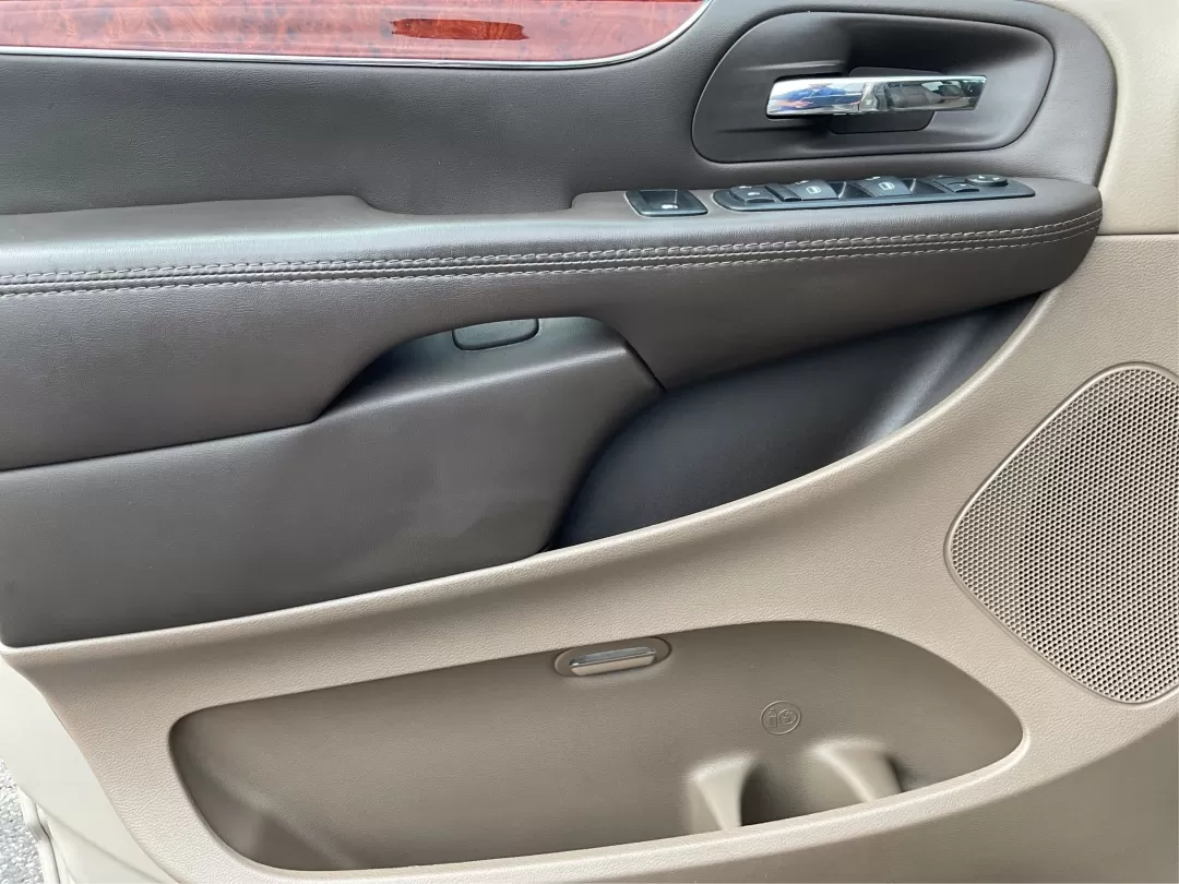 2016 Chrysler Town and Country PV (2C4RC1BG4GR) with an Other engine, located at 8750 N County Rd 25A, Piqua, OH, 45356, (937) 908-9800, 40.164391, -84.232513 - **Elevate Your Family Adventures with the 2016 Chrysler Town and Country at Advantage Car and Credit - Piqua!**<br /> <br /> Are you looking for the perfect vehicle to accommodate your growing family or enhance your daily commute? Look no further than the 2016 Chrysler Town and Country, availabl - Photo#19
