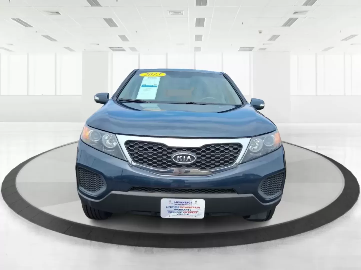 2013 Kia Sorento LX 4WD (5XYKTCA69DG) with an 2.4L L4 DOHC 16V engine, 6-Speed Automatic transmission, located at 1184 Kauffman Ave, Fairborn, OH, 45324, (937) 908-9800, 39.807072, -84.030914 - **Adventure Awaits with the 2013 Kia Sorento LX 4WD at Advantage Car and Credit - Fairborn!**<br /> <br /> Are you ready to elevate your family adventures or make your daily commute incredibly comfortable? Look no further than this spacious and versatile 2013 Kia Sorento LX 4WD, perfect for growing - Photo#7