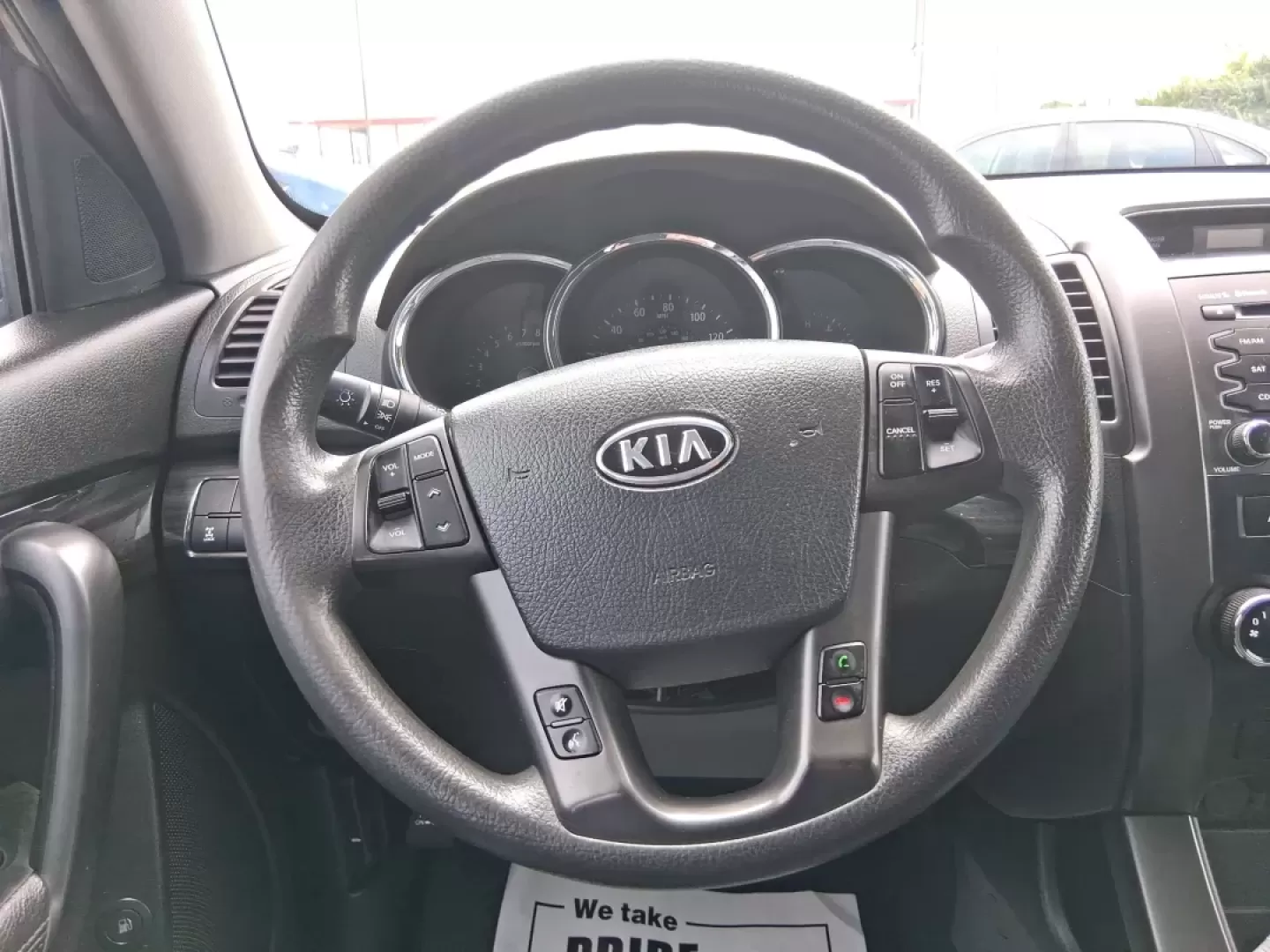 2013 Kia Sorento LX 4WD (5XYKTCA69DG) with an 2.4L L4 DOHC 16V engine, 6-Speed Automatic transmission, located at 1184 Kauffman Ave, Fairborn, OH, 45324, (937) 908-9800, 39.807072, -84.030914 - **Adventure Awaits with the 2013 Kia Sorento LX 4WD at Advantage Car and Credit - Fairborn!**<br /> <br /> Are you ready to elevate your family adventures or make your daily commute incredibly comfortable? Look no further than this spacious and versatile 2013 Kia Sorento LX 4WD, perfect for growing - Photo#16